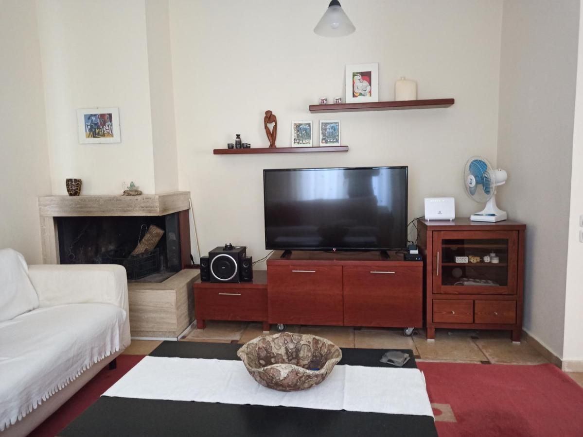 Σπίτι Στο Ρίο Πατρών Με Κήπο - Detached House In Rio With Garden Διαμέρισμα Εξωτερικό φωτογραφία