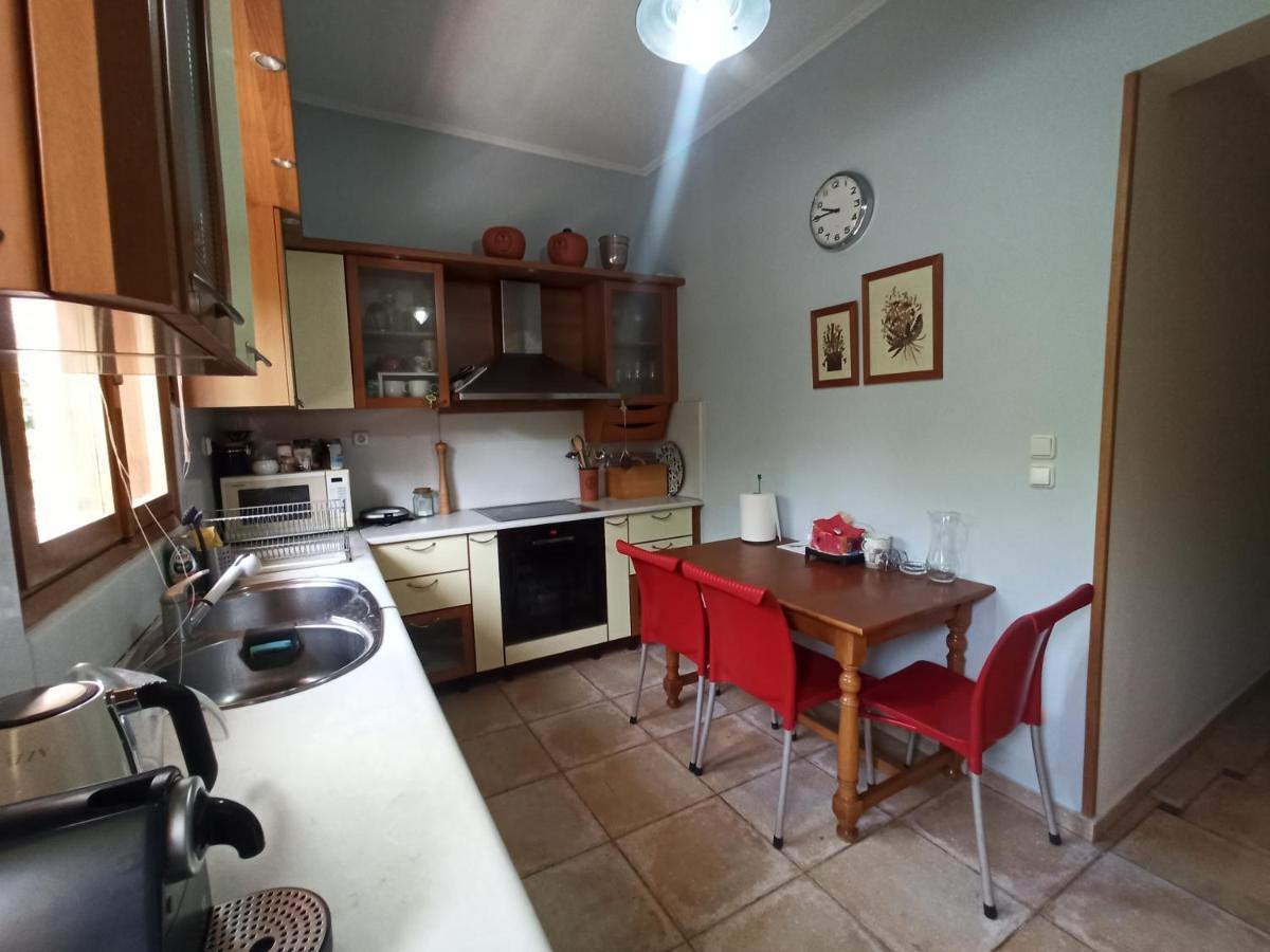 Σπίτι Στο Ρίο Πατρών Με Κήπο - Detached House In Rio With Garden Διαμέρισμα Εξωτερικό φωτογραφία