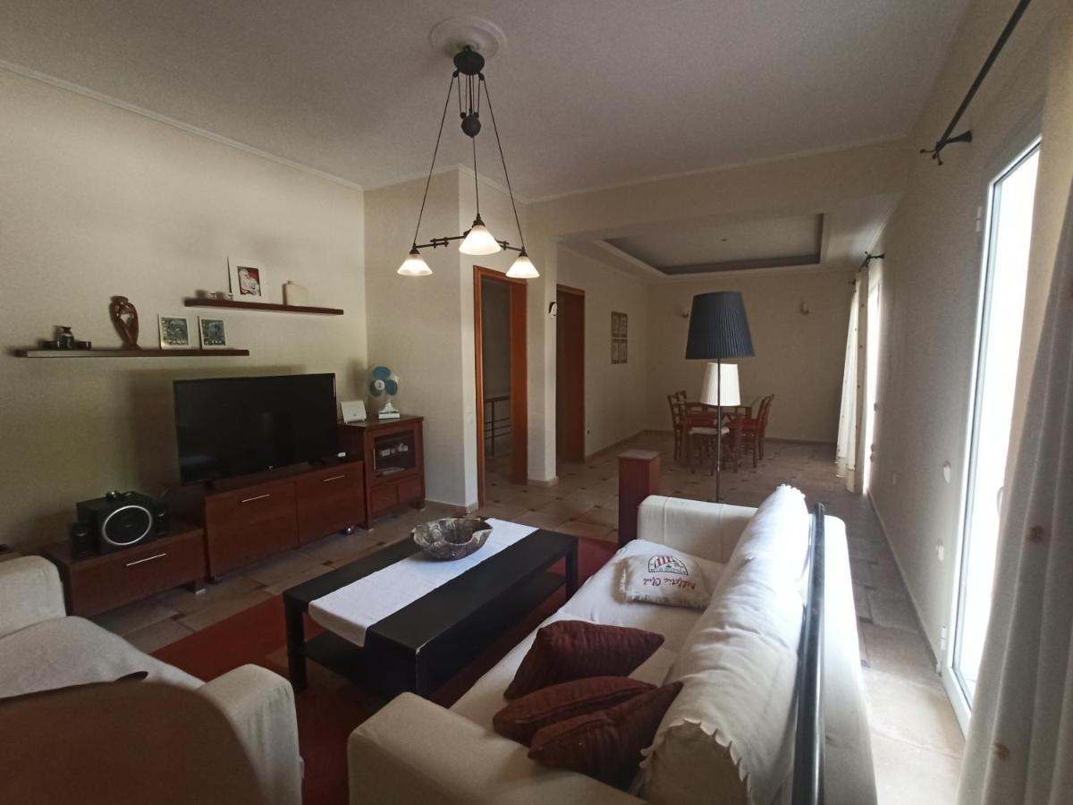 Σπίτι Στο Ρίο Πατρών Με Κήπο - Detached House In Rio With Garden Διαμέρισμα Εξωτερικό φωτογραφία