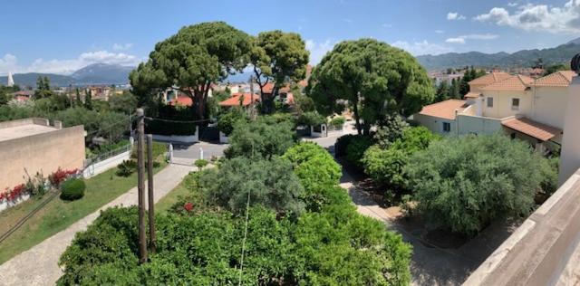 Σπίτι Στο Ρίο Πατρών Με Κήπο - Detached House In Rio With Garden Διαμέρισμα Εξωτερικό φωτογραφία